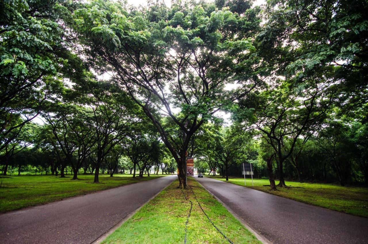 Tawa Ravadee Resort Prachinburi, A Member Of Worldhotels Distinctive Si Maha Phot Exteriér fotografie